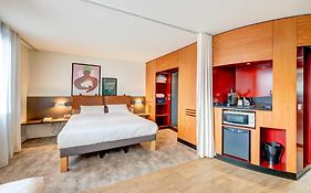 Novotel Suites Paris Nord 18ème